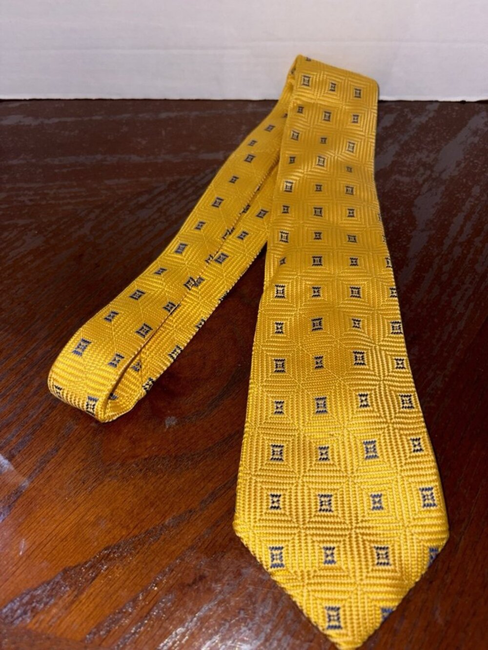 TURNBULL & ASSER Ltd All Silk Tie Neiman Marcus Hand Made in England Gold